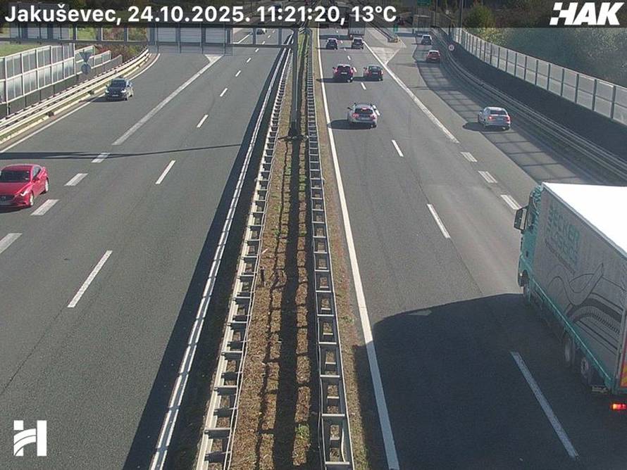 VIDEO Kamion proletio kroz ogradu na A3. Prekinut promet! 'Auto je bio skroz razvaljen'