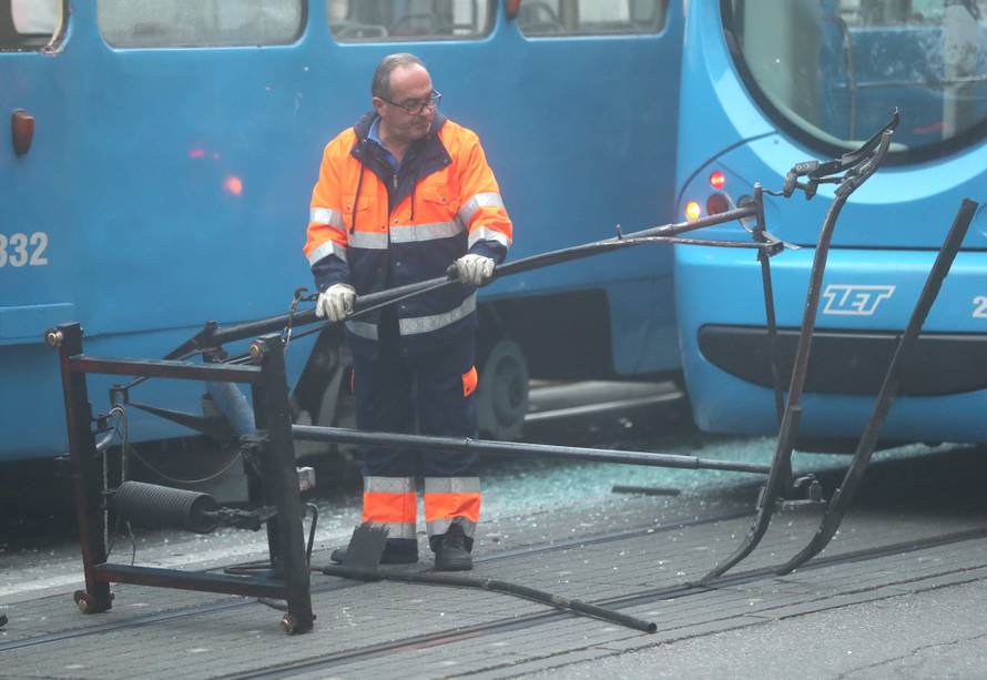 Tramvaji ne voze kroz centar: 'Trola je pala i sve je puknulo'