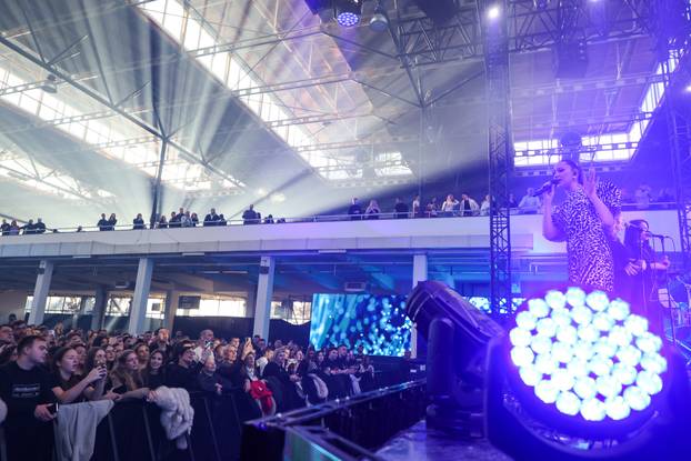 Zagreb: Popodnevni doček uz Aleksandru Prijović