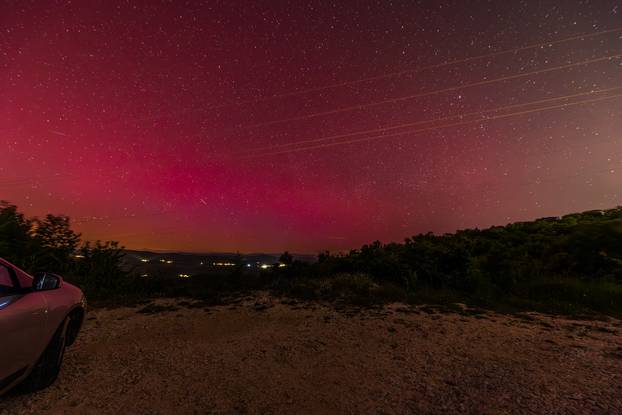 Planinski prijevoj Malačka i Aurora borealis