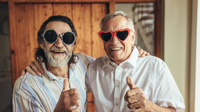 Sa starošću dolazi sreća, ali  i manjak samopouzdanja te diskriminacija po starosnoj dobi