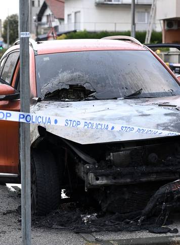 Tijekom no&cacute;i izgorjela dva automobila na zagreba&ccaron;kom Jankomiru