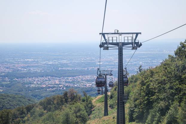Zagreb: Vožnja žicarom na Sljeme
