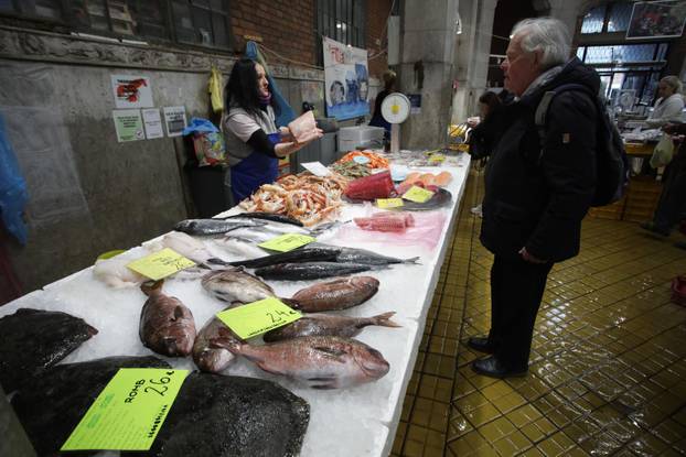 Rijeka: Ponuda ribe na riječkoj ribarnici