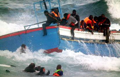 Potonuo brod pun imigranata kod Lampeduse, traže nestale