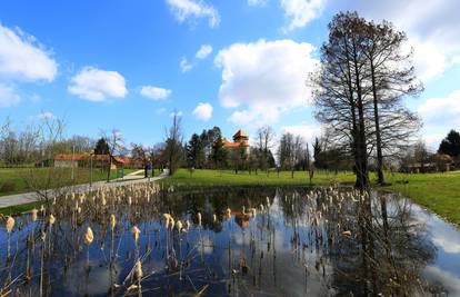 Karlovac i APN potpisali predugovor za izgradnju stanova u četvrti Dubovac