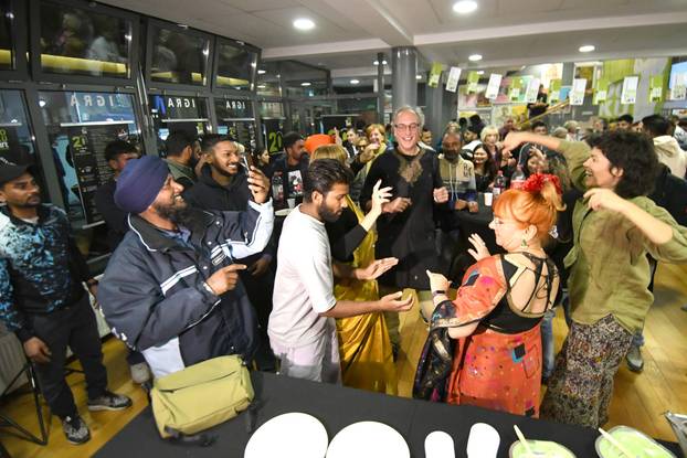 Bjelovar: Rasplesani strani radnici napravili nezaboravan tulum na DOKUartu