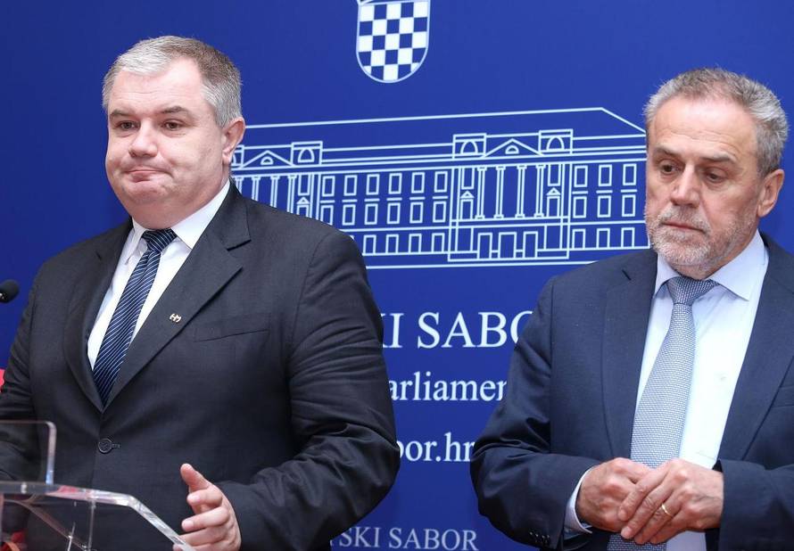 'Gledali ste film 'Tesna koža'? Očito mu je postala pretijesna'