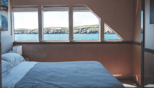 Ovo su tajne na kruzerima koje sigurno niste znali: Tajni bazen za posadu, magneti u zidovima