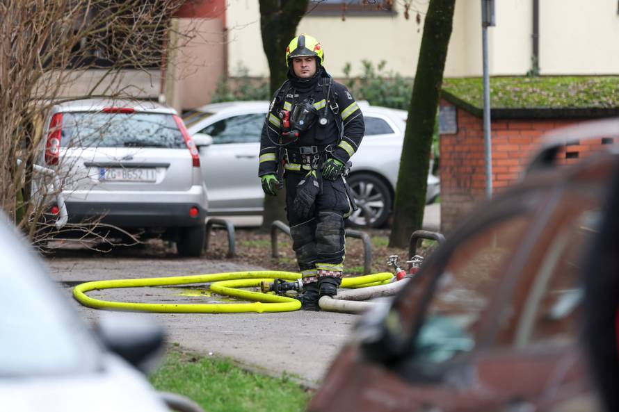 Zagreb: Požar u Ulici Hrvoja Macanovića, tri osobe ozlijeđene