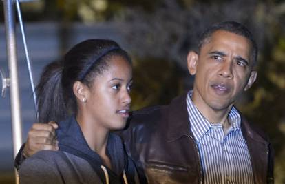 Obama s obitelji na Havajima, zbog poreza se brzo vraća