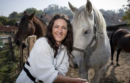 Najuzornija seoska žena: Vodim farmu s 1000 svinja, jašem konje i pečem kolačiće klincima!