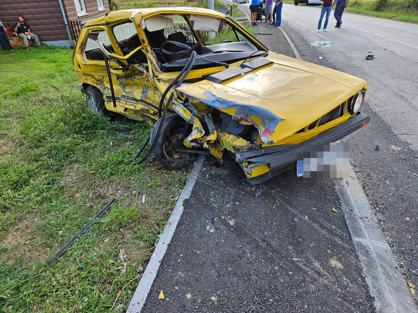 VIDEO Tragedija kod Kloštar Ivanića: Jedan poginuli, drugog helikopter vozio u KB Dubrava