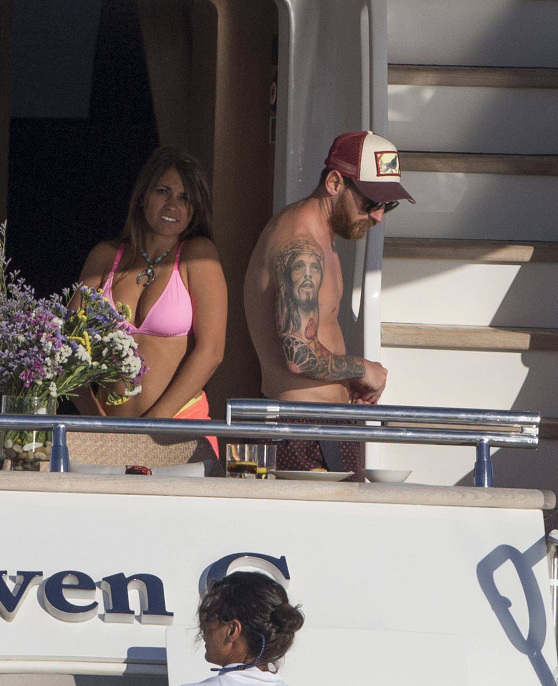 Leo Messi and family boat Ibiza