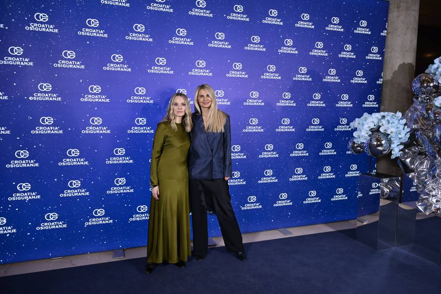 Zagreb: Okupljanje uzvanika uoči Božićnog gala koncerta Croatia osiguranja "Croatia povezana pjesmom"