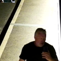 Policija objavila snimku, ovog mu&scaron;karca tra&zcaron;e zbog napada u Trogiru: 'Ne pribli&zcaron;avajte mu se'