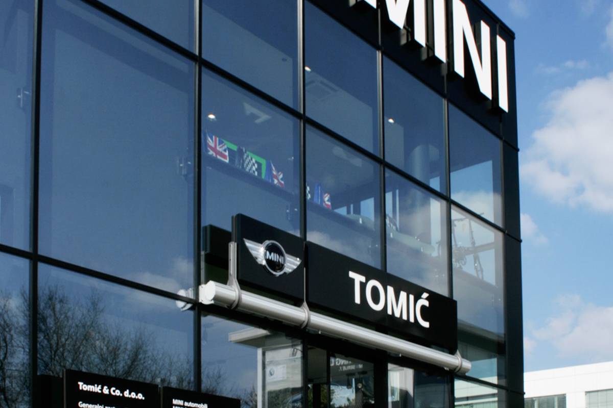 MINI DRIVING experience u novootvorenom salonu u Zagrebu