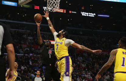 Clippersi slavili 5. u nizu protiv Lakersa, stao čudesan niz Sunsa