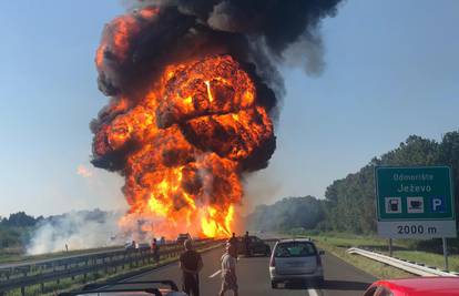 Vatra guta kamione, odjekuju eksplozije, autocesta blokirana