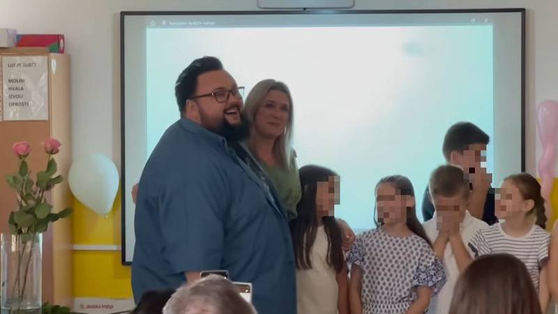 Jacques Houdek surprised teacher Maria: arrived at school and sang her favorite song