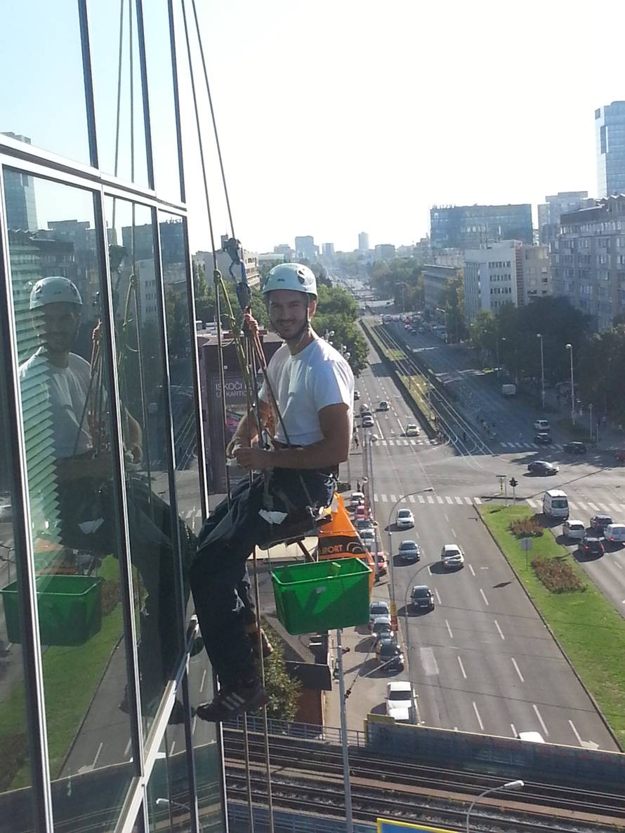'Kad me vidjela digla je suknju ispod koje nije nosila baš ništa'