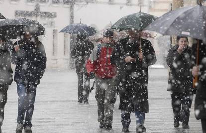 Zima se vraća: Na prvi dan proljeća padati će snijeg