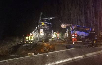 Riječ je o ubojstvu? Prepolovio se bus, poginulo četvero djece