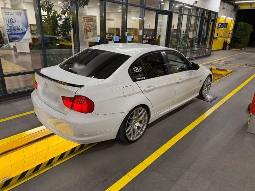 Otišli na 'car meet', završili na pregledu: Našli drogu, isključili 14 automobila jer su opasni