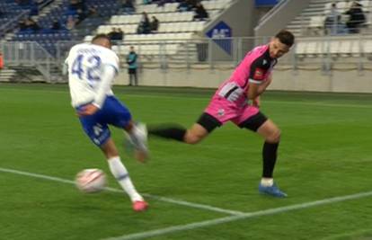 Pogledajte ekspresan crveni, bizaran penal i golove u ludoj utakmici Osijeka i Lokomotive