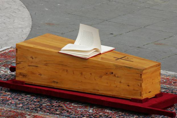 Papa Ivan Pavao II, sprovod