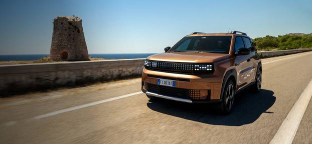 FOTOGALERIJA Retro je opet 'in': Ovo je 25 električnih auta koji vraćaju stare legende...