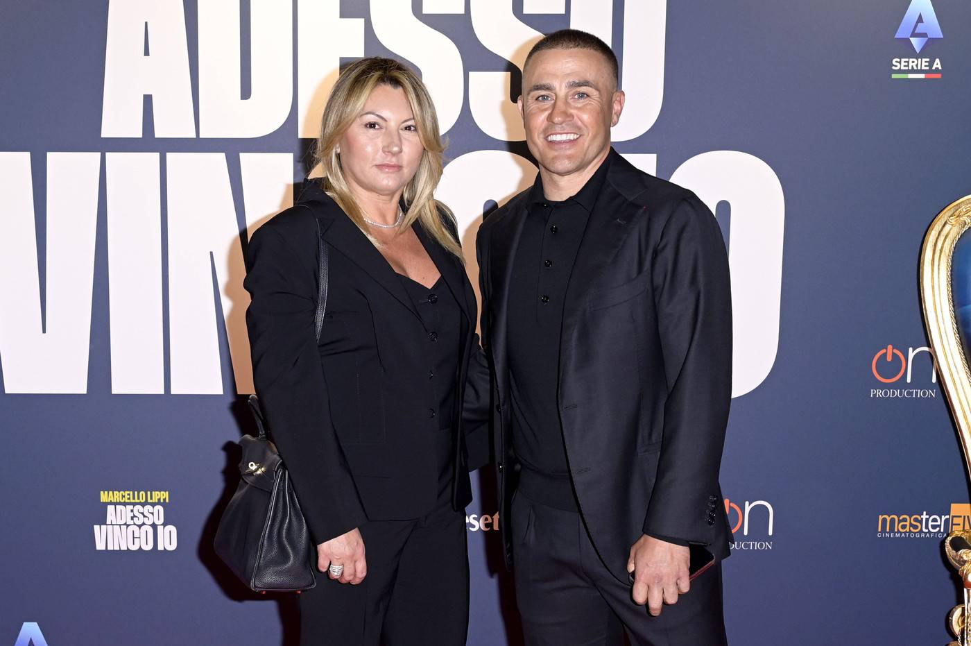 Fabio Cannavaro mit Ehefrau Daniela Arenoso Cannavaro bei der Premiere des Dokumentarfilms Adesso vinco io - Marcello Li