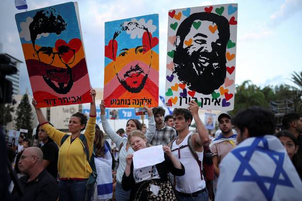 Hostages-prisoners swap deal between Hamas and Israel