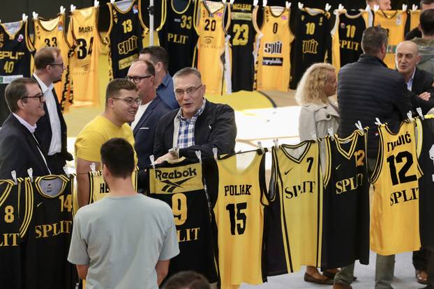 Split: Izložba 150 dresova povodom 80. rođendana KK Split