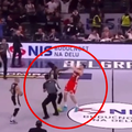 VIDEO Kaos u Beogradu: Igrač Partizana napao je zvezdaša