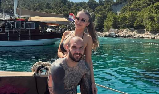 Dragi, ajmo &cacute;a: Hajdukovcu su poru&ccaron;ili da mo&zcaron;e i&cacute;i, s njime iz Splita odlazi i prekrasna Ivona