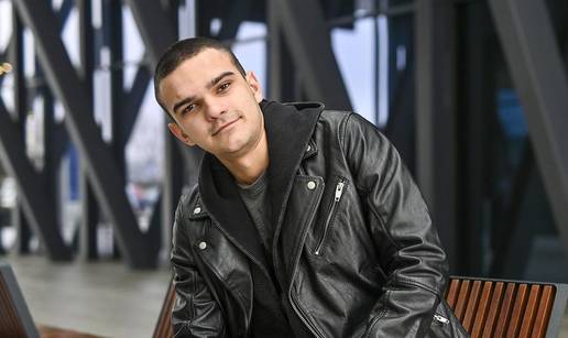 Martin Kosovec za 24sata: Volio bih otpjevati himnu Milanoviću. Frizura? A imao sam nezgodu...