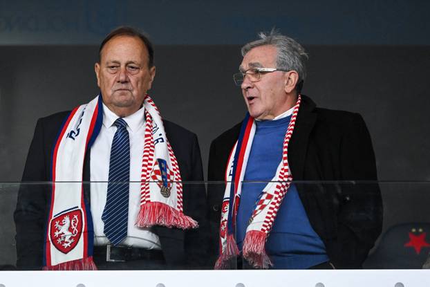 Prag: VIP tribina tijekom susreta Češke i Hrvatske u kvalifikacijama za FIFA Svjetsko prvenstvo