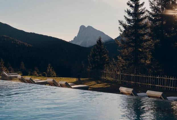 Ovo je jedan od najljepših zimskih resorta u Italiji, a pogled na Dolomite sve govori