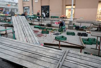 Zagreb: Olujni vjetar razbacao Splavnicu