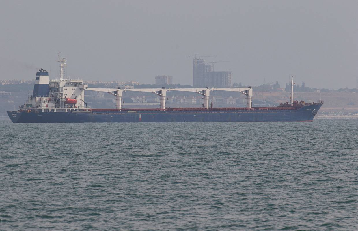 Prvi je brod s ukrajinskim žitaricama u Turskoj. SAD uveo sankcije Putinovoj ljubavnici