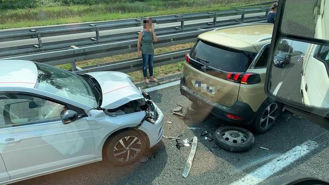 Dvije prometne nesreće na A1 kod Karlovca, jedan ozlijeđen