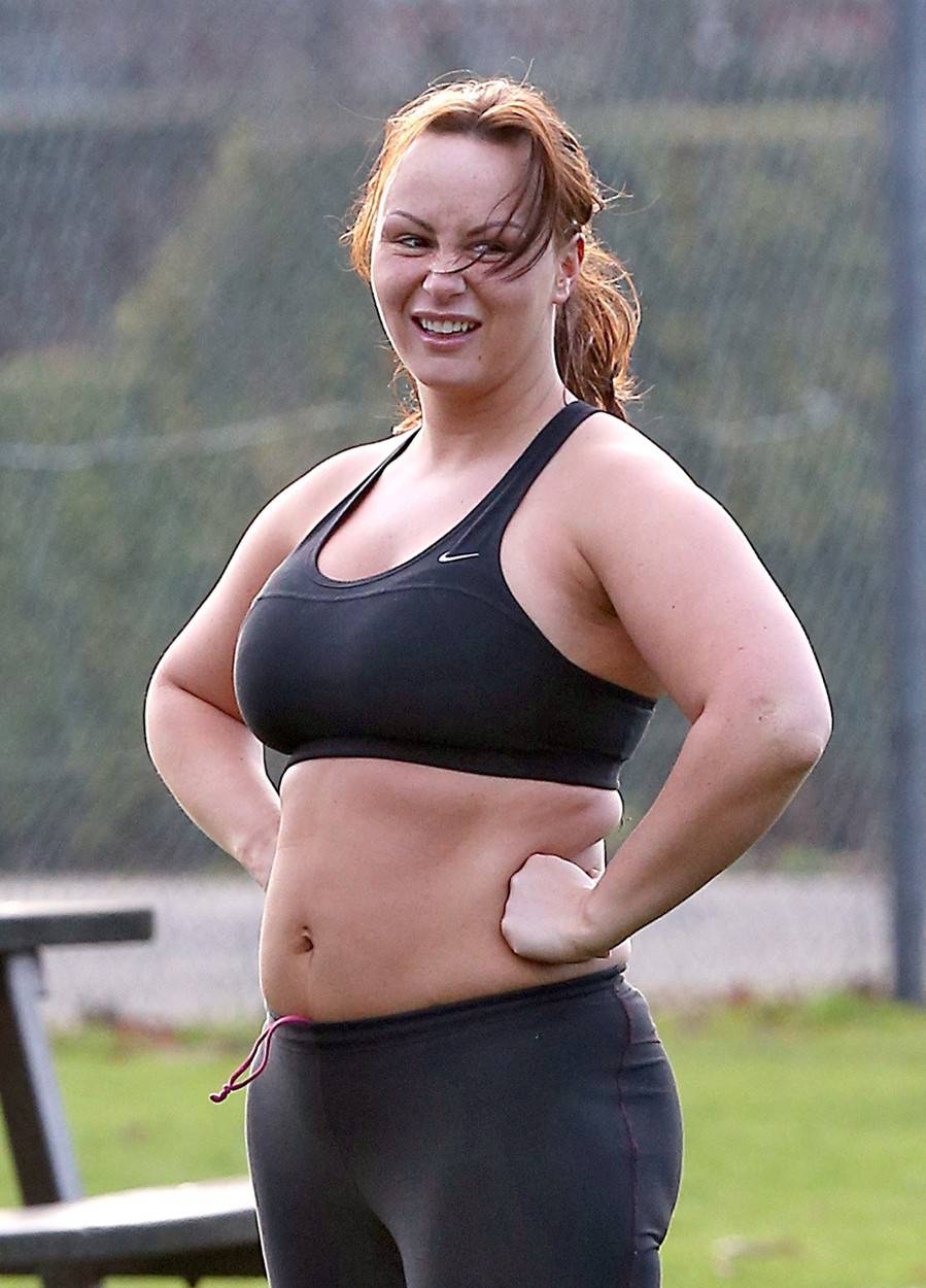 Exclusive: Chanelle Hayes Works Out At Her Local Park