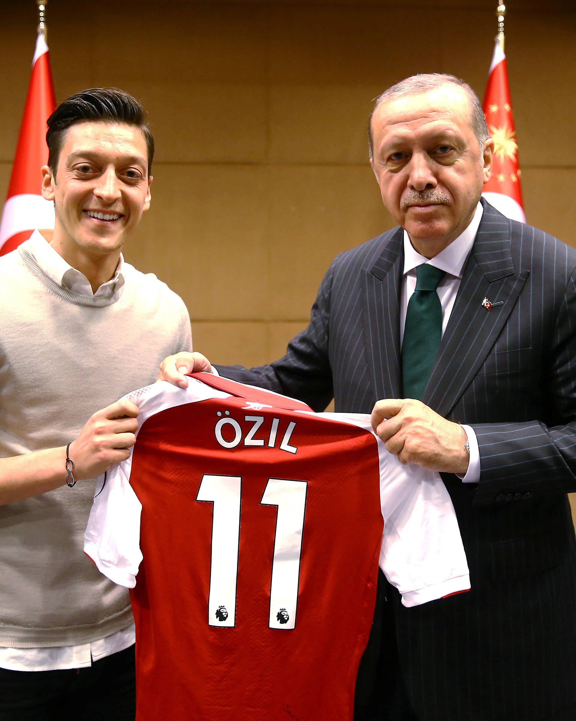 Turkish President Erdogan meets with Arsenal's soccer player Ozil in London