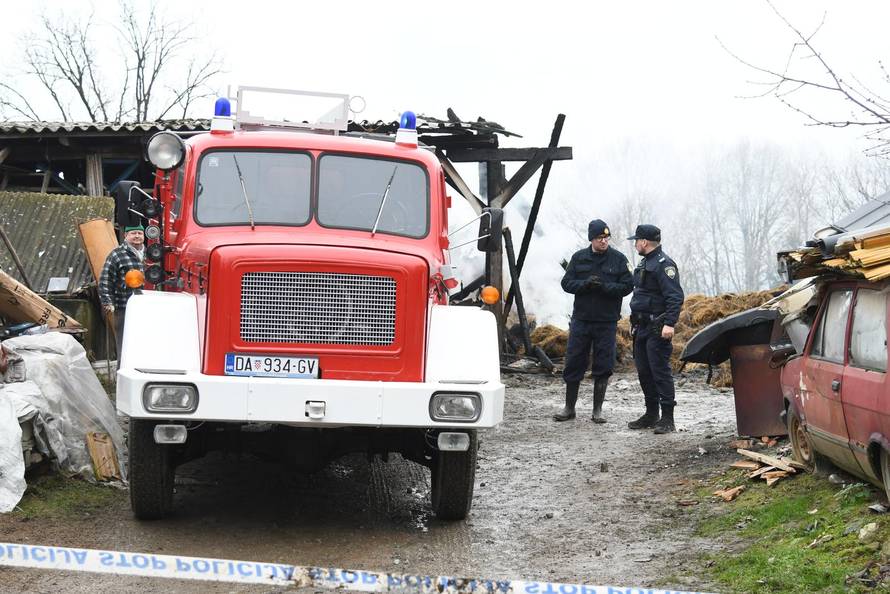 U požaru u Ivanovu Selu izgorio OPG