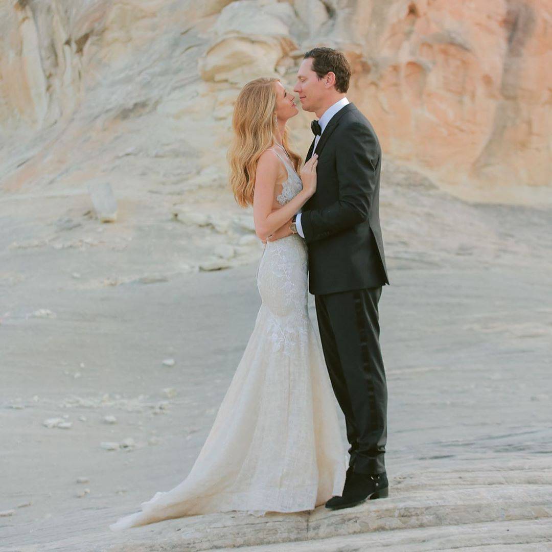 Party-vjenčanje u pustinji: DJ Tiësto oženio 29 godina mlađu
