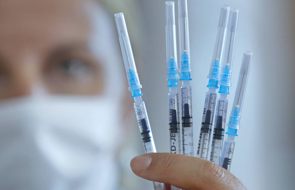 Šibensko-kninska županija: Od koronavirusa umrlo troje ljudi