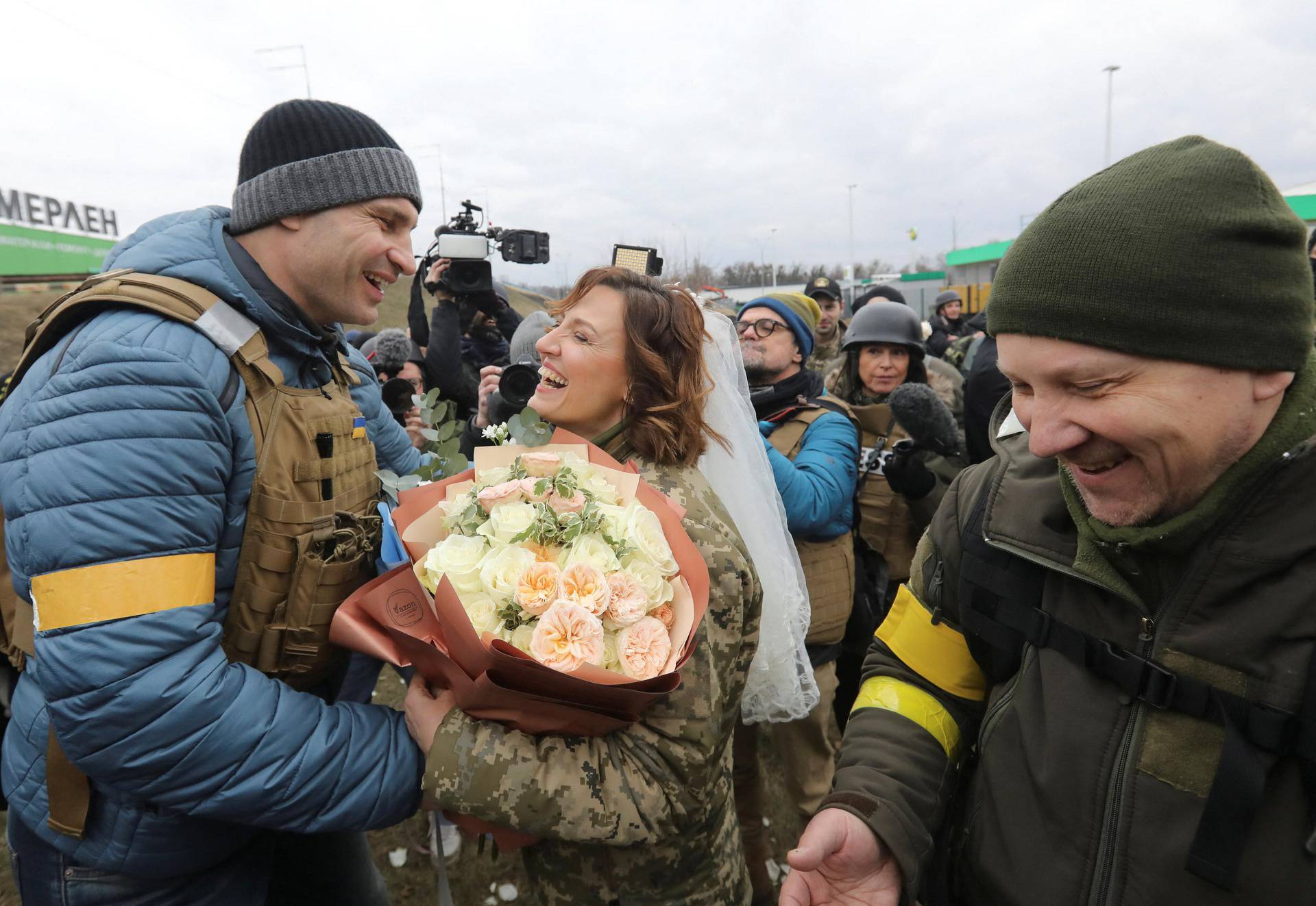 Members of the Ukrainian Territorial Defence Forces got married in Kyiv