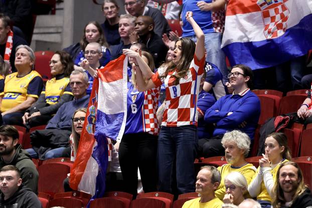 Malmo: Navijači Hrvatske i Mađarske na rukometnoj utakmici EHF prvenstva
