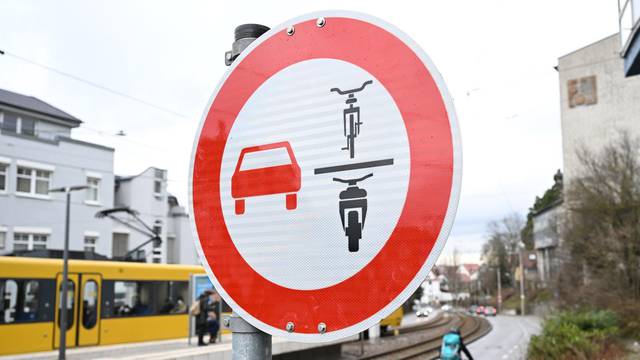 Novi prometni znak iznenadio Nijemce, znate li vi što on znači?